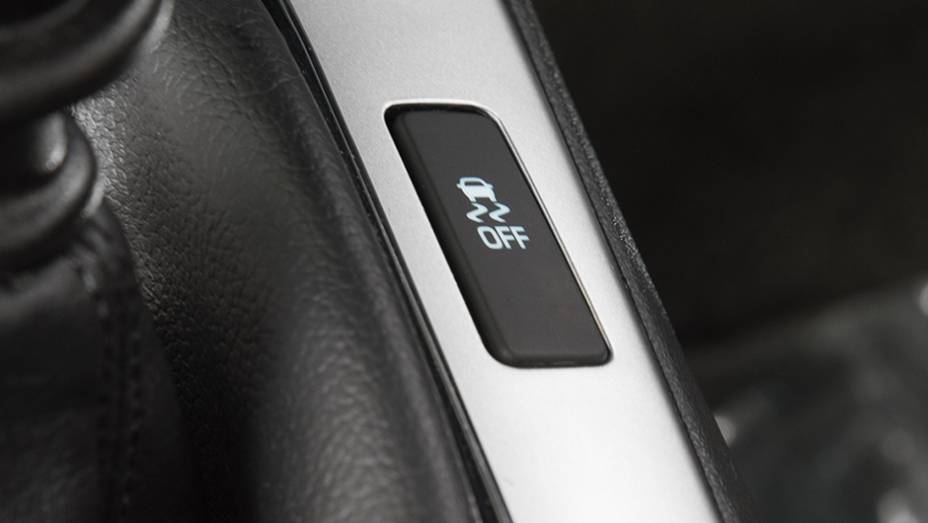 | <a href="https://gutenberg.quatrorodas.abril.com.br/carros/comparativos/hatches-medios-762947.shtml" rel="migration">Leia mais</a> | <a href="https://gutenberg.quatrorodas.abril.com.br/carros/comparativos/hatches-medios-762947.shtml" rel="migration">Leia mais</a>