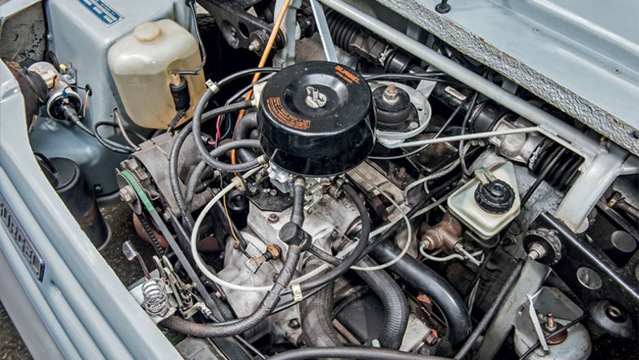 Motor bicilindro de apenas 32 cv | <a href="https://gutenberg.quatrorodas.abril.com.br/carros/classicos-brasileiros/gurgel-br-800-764160.shtml" rel="migration">Leia mais</a>