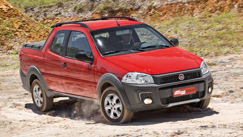 Para-choque dianteiro lembra o do Uno | <a href="https://gutenberg.quatrorodas.abril.com.br/carros/impressoes/fiat-strada-working-1-4-764158.shtml" rel="migration">Leia mais</a> Para-choque dianteiro lembra o do Uno | <a href="https://gutenberg.quatrorodas.abril.com.br/carros/impressoes/fiat-strada-working-1-4-764158.shtml" rel="migration">Leia mais</a>