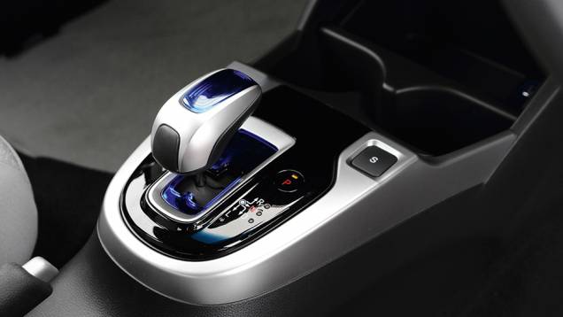 Sport Hybrid: Versão conta com caixa automatizada de sete marchas | <a href="https://gutenberg.quatrorodas.abril.com.br/carros/impressoes/honda-fit-765447.shtml" rel="migration">Leia mais</a> Sport Hybrid: Versão conta com caixa automatizada de sete marchas | <a href="https://gutenberg.quatrorodas.abril.com.br/carros/impressoes/honda-fit-765447.shtml" rel="migration">Leia mais</a>