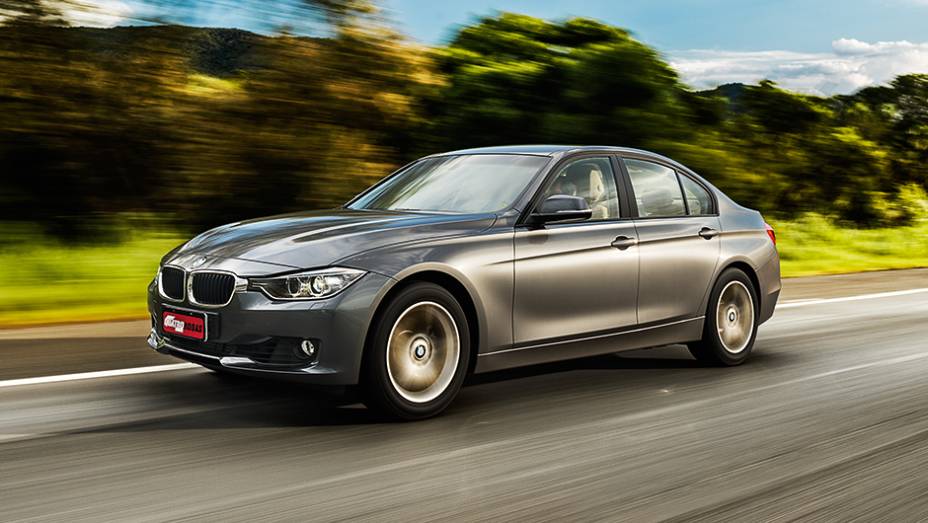 Agora o motor 2.0 turbo faz 184 cv bebendo &aacute;lcool | <a href="https://gutenberg.quatrorodas.abril.com.br/carros/testes/bmw-320i-activeflex-774586.shtml" rel="migration">Leia mais</a>