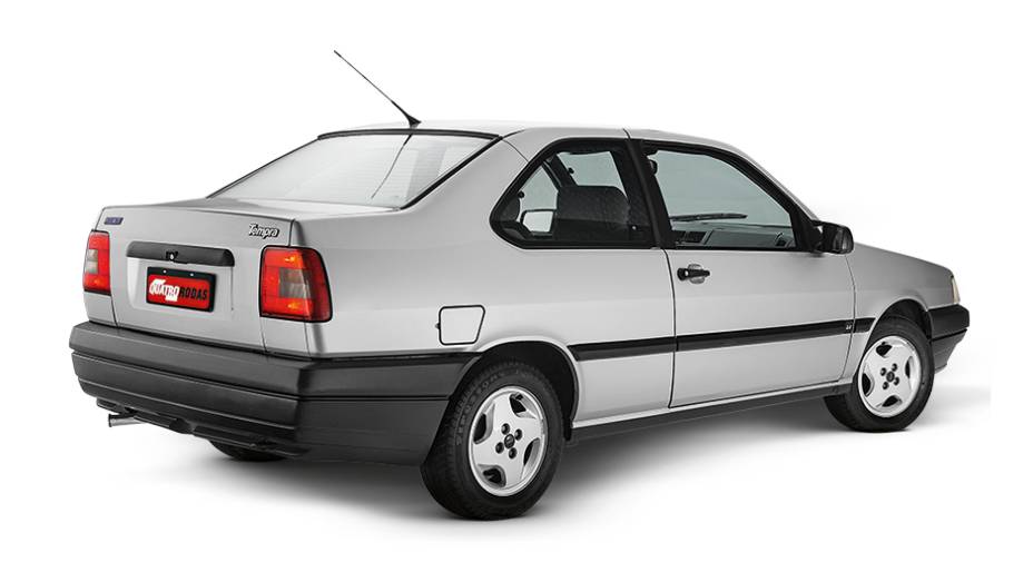 Traseira alta era uma raridade entre os sedãs da época | <a href="https://gutenberg.quatrorodas.abril.com.br/carros/classicos-brasileiros/fiat-tempra-2p-778240.shtml" rel="migration">Leia mais</a> Traseira alta era uma raridade entre os sedãs da época | <a href="https://gutenberg.quatrorodas.abril.com.br/carros/classicos-brasileiros/fiat-tempra-2p-778240.shtml" rel="migration">Leia mais</a>