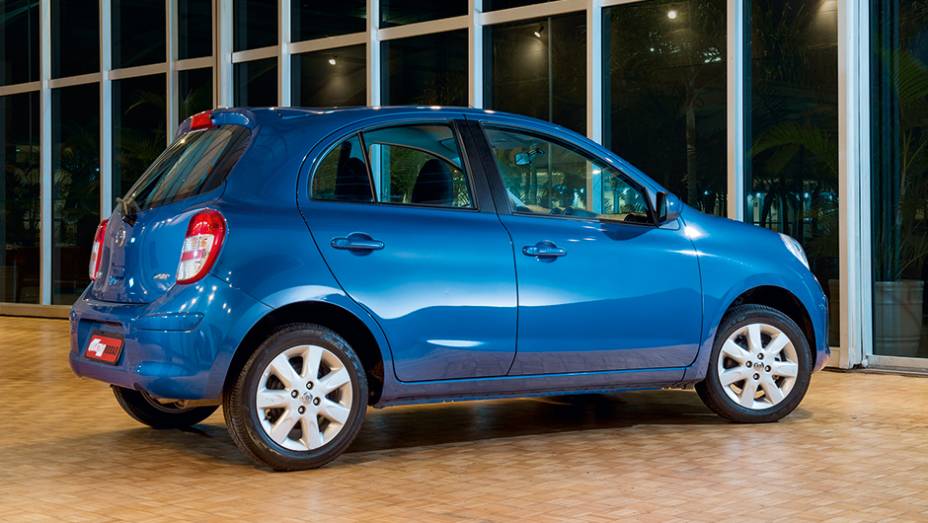 March reestilizado vai estrear no segundo trimestre. Hatch ganhar&aacute; produ&ccedil;&atilde;o nacional, no Rio de Janeiro | <a href="https://gutenberg.quatrorodas.abril.com.br/carros/comparativos/hatches-compactos-entrada-779938.shtml" rel="migration">Leia mais</a>