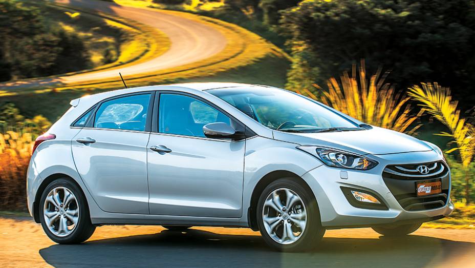 i30 com motor novo: nada de mudança visual | <a href="https://gutenberg.quatrorodas.abril.com.br/carros/impressoes/hyundai-i30-1-8-779010.shtml" rel="migration">Leia mais</a>
