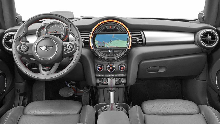 Sa&iacute;das de ar circulares em volta do mostrador central deram lugar a discretos modelos retangulares | <a href="https://gutenberg.quatrorodas.abril.com.br/carros/impressoes/mini-cooper-s-779912.shtml" rel="migration">Leia mais</a>