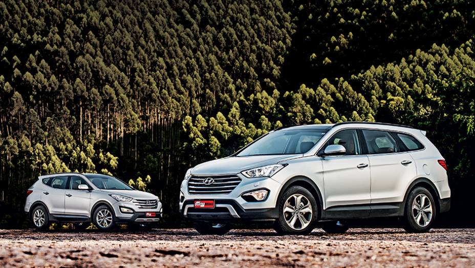 Faróis de neblina, para-choque e terceira coluna: poucas diferenças | <a href="https://gutenberg.quatrorodas.abril.com.br/carros/testes/hyundai-grand-santa-fe-782547.shtml" rel="migration">Leia mais</a>