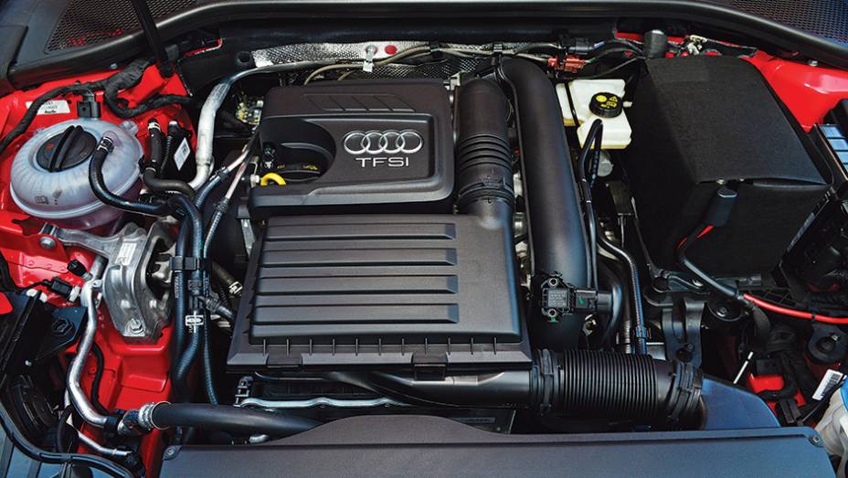 Com turbo e injeção direta, 1.4 gera 122 cv | <a href="https://gutenberg.quatrorodas.abril.com.br/carros/impressoes/audi-a3-sedan-1-4-785149.shtml" rel="migration">Leia mais</a>