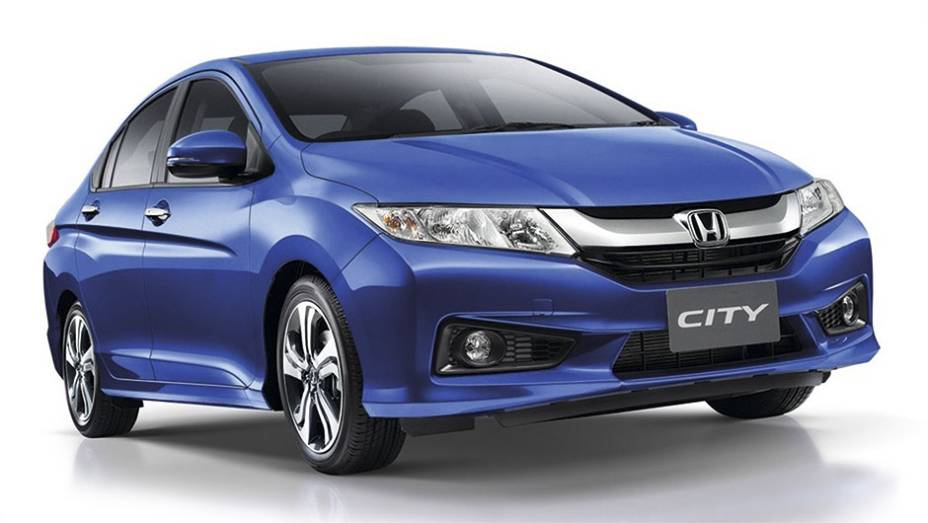 Nova geração segue as proporções do Honda City atual | <a href="https://gutenberg.quatrorodas.abril.com.br/reportagens/geral/vale-esperar-novo-honda-city-792682.shtml" rel="migration">Leia mais</a>