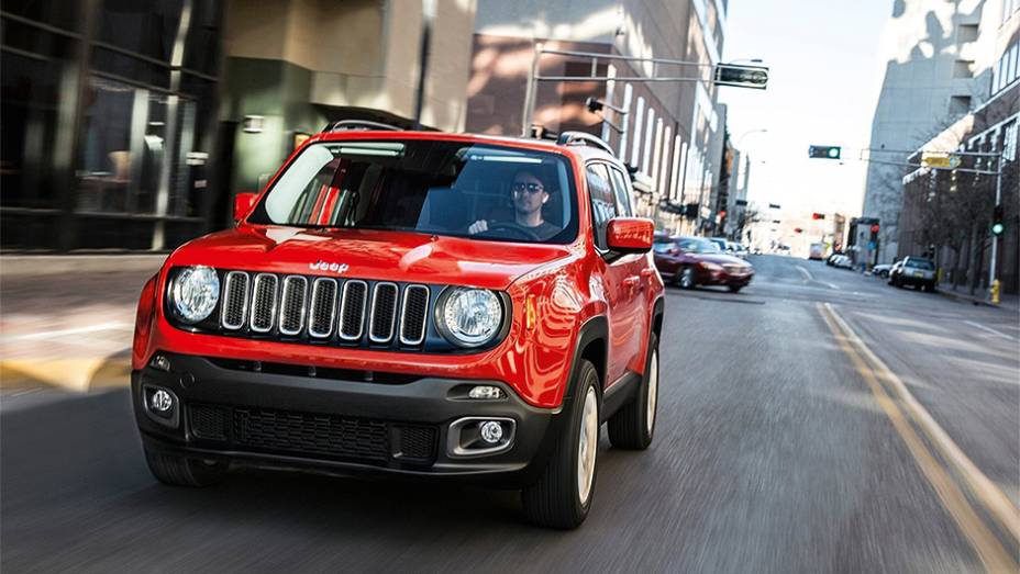 Renegade tem o porte do seu rival EcoSport | <a href="https://gutenberg.quatrorodas.abril.com.br/reportagens/geral/vale-esperar-jeep-renegade-791986.shtml" rel="migration">Leia mais</a>