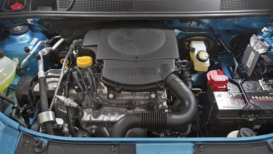 Renault usa motor 1.6 de 8 v&aacute;lvulas | <a href="https://gutenberg.quatrorodas.abril.com.br/carros/comparativos/renault-sandero-x-chevrolet-onix-x-hyundai-hb20-798448.shtml" rel="migration">Leia mais</a>