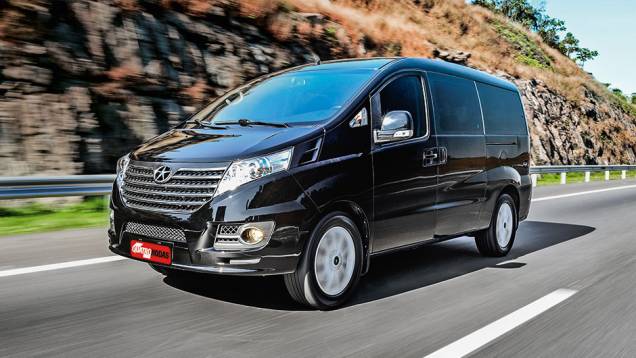 Motor 2.0 turbo para levar 7 pessoas e muita bagagem | <a href="https://gutenberg.quatrorodas.abril.com.br/carros/impressoes/jac-t8-800521.shtml" target="_blank" rel="migration">Leia mais</a> Motor 2.0 turbo para levar 7 pessoas e muita bagagem | <a href="https://gutenberg.quatrorodas.abril.com.br/carros/impressoes/jac-t8-800521.shtml" target="_blank" rel="migration">Leia mais</a>