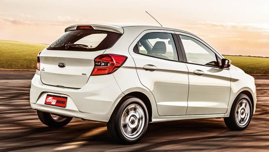Topo da tampa tem aerof&oacute;lio incorporado | <a href="https://gutenberg.quatrorodas.abril.com.br/carros/testes/novo-ford-ka-795762.shtml" rel="migration">Leia mais</a>