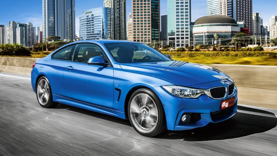 O Série 4 é mais que um Série 3 com duas portas a menos | <a href="https://gutenberg.quatrorodas.abril.com.br/carros/testes/bmw-435i-coupe-m-sport-802673.shtml" target="_blank" rel="migration">Leia mais</a>