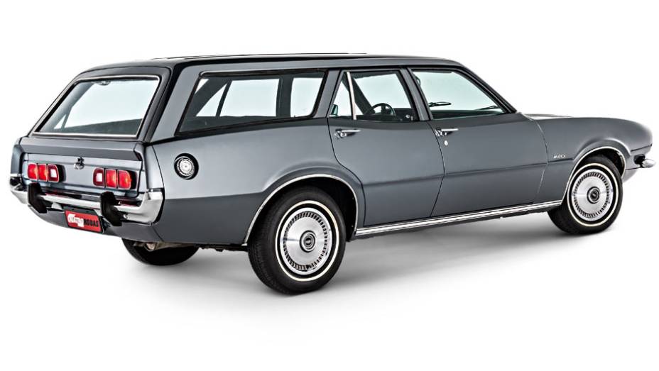 Tampa traseira de fibra de vidro e lanternas mais próximas | <a href="https://gutenberg.quatrorodas.abril.com.br/carros/classicos-brasileiros/perua-maverick-802529.shtml" target="_blank" rel="migration">Leia mais</a> Tampa traseira de fibra de vidro e lanternas mais próximas | <a href="https://gutenberg.quatrorodas.abril.com.br/carros/classicos-brasileiros/perua-maverick-802529.shtml" target="_blank" rel="migration">Leia mais</a>