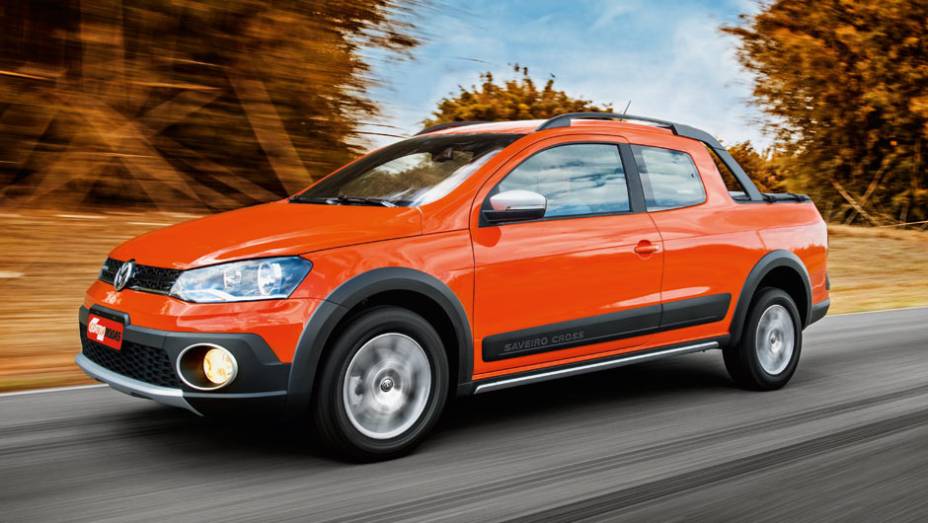 Cross traz as novidades da VW: motor 16V e cabine dupla | <a href="https://gutenberg.quatrorodas.abril.com.br/carros/testes/vw-saveiro-cross-cabine-dupla-802614.shtml" target="_blank" rel="migration">Leia mais</a>