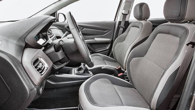 Banco conta com ajuste de altura | <a href="https://gutenberg.quatrorodas.abril.com.br/carros/comparativos/ka-x-prisma-x-voyage-x-grand-siena-806201.shtml" target="_blank" rel="migration">Leia mais</a> Banco conta com ajuste de altura | <a href="https://gutenberg.quatrorodas.abril.com.br/carros/comparativos/ka-x-prisma-x-voyage-x-grand-siena-806201.shtml" target="_blank" rel="migration">Leia mais</a>