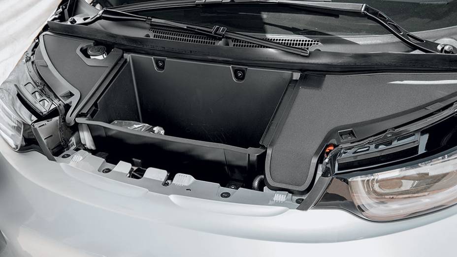 Na frente, há um nicho para o cabo elétrico | <a href="https://gutenberg.quatrorodas.abril.com.br/carros/impressoes/bmw-i3-809257.shtml" target="_blank" rel="migration">Leia mais</a> Na frente, há um nicho para o cabo elétrico | <a href="https://gutenberg.quatrorodas.abril.com.br/carros/impressoes/bmw-i3-809257.shtml" target="_blank" rel="migration">Leia mais</a>