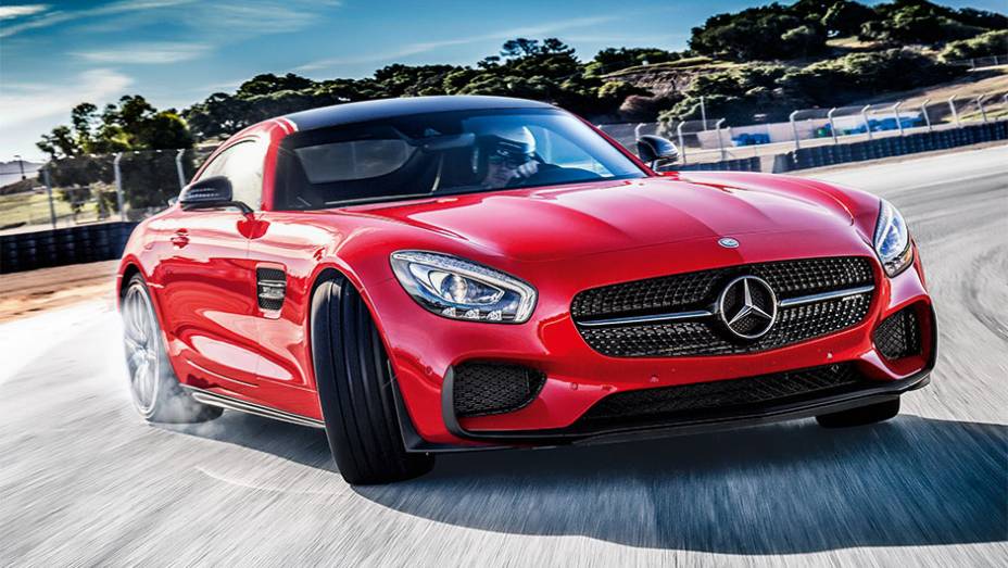 AMG GTS vai de 0 a 100 km/h em apenas 3,8 segundos | <a href="https://gutenberg.quatrorodas.abril.com.br/carros/impressoes/mercedes-benz-amg-gt-822120.shtml" target="_blank" rel="migration">Leia mais</a>