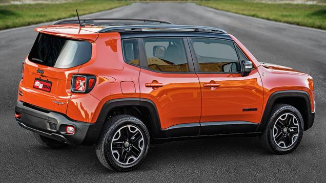 Marca não aderiu ao modismo do estepe preso no porta-malas | <a href="https://gutenberg.quatrorodas.abril.com.br/carros/impressoes/jeep-renegade-823470.shtml" target="_blank" rel="migration">Leia mais</a> Marca não aderiu ao modismo do estepe preso no porta-malas | <a href="https://gutenberg.quatrorodas.abril.com.br/carros/impressoes/jeep-renegade-823470.shtml" target="_blank" rel="migration">Leia mais</a>
