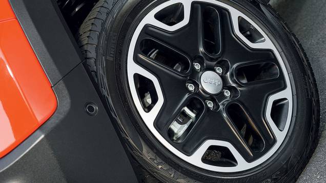 <a href="https://gutenberg.quatrorodas.abril.com.br//carros/testes/jeep-renegade-857280.shtml" target="_blank" rel="migration">Leia mais</a> <a href="https://gutenberg.quatrorodas.abril.com.br//carros/testes/jeep-renegade-857280.shtml" target="_blank" rel="migration">Leia mais</a>