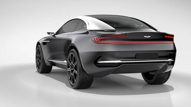 Ideia por trás do carro é antecipar novidades para o segmento GT | <a href="https://gutenberg.quatrorodas.abril.com.br/noticias/saloes/genebra-2015/aston-martin-exibe-conceito-dbx-genebra-842885.shtml" target="_blank" rel="migration">Leia mais</a> Ideia por trás do carro é antecipar novidades para o segmento GT | <a href="https://gutenberg.quatrorodas.abril.com.br/noticias/saloes/genebra-2015/aston-martin-exibe-conceito-dbx-genebra-842885.shtml" target="_blank" rel="migration">Leia mais</a>