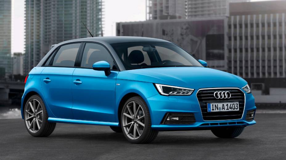 Modelo tamb&eacute;m oferece novas op&ccedil;&otilde;es de motores de tr&ecirc;s cilindros 1.0 TFSI e 1.4 TDI | <a href="https://gutenberg.quatrorodas.abril.com.br/noticias/fabricantes/audi-revela-facelift-a1-sport-sportback-819537.shtml" rel="migration">Leia mais</a>