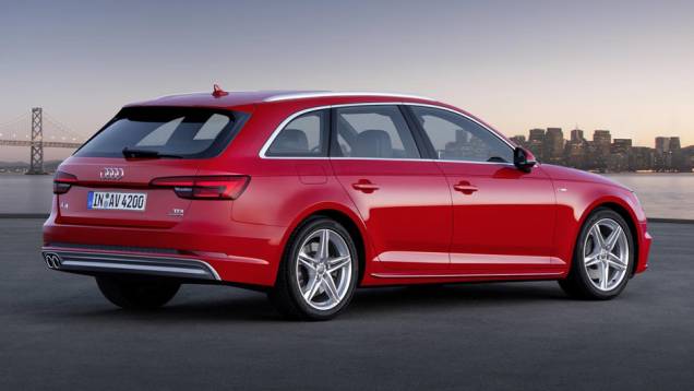 A4 Avant pode levar até 1.510 litros de carga com os bancos rebatidos, e 505 com eles na posição normal | <a href="https://gutenberg.quatrorodas.abril.com.br/noticias/fabricantes/audi-revela-novo-a4-882500.shtml" rel="migration">Leia mais</a> A4 Avant pode levar até 1.510 litros de carga com os bancos rebatidos, e 505 com eles na posição normal | <a href="https://gutenberg.quatrorodas.abril.com.br/noticias/fabricantes/audi-revela-novo-a4-882500.shtml" rel="migration">Leia mais</a>
