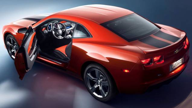 <a href="https://gutenberg.quatrorodas.abril.com.br/noticias/chevrolet-camaro-chega-europa-305036_p.shtml" rel="migration">Leia mais</a> <a href="https://gutenberg.quatrorodas.abril.com.br/noticias/chevrolet-camaro-chega-europa-305036_p.shtml" rel="migration">Leia mais</a>