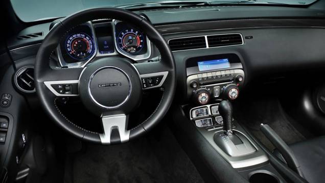 <a href="https://gutenberg.quatrorodas.abril.com.br/noticias/chevrolet-camaro-chega-europa-305036_p.shtml" rel="migration">Leia mais</a> <a href="https://gutenberg.quatrorodas.abril.com.br/noticias/chevrolet-camaro-chega-europa-305036_p.shtml" rel="migration">Leia mais</a>