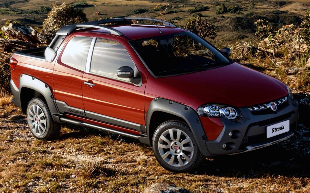Fiat Strada Adventure cabine dupla Fiat Strada é a única picape a liderar o mercado, mesmo que por apenas um mês