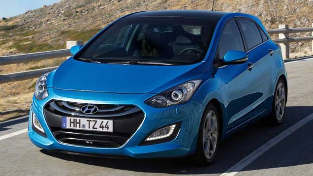 Modelo estreia na Europa em 2012 e deve chegar no mesmo ano ao Brasil - <a href="https://gutenberg.quatrorodas.abril.com.br/reportagens/salao/hyundai-i30-639880.shtml" rel="migration">Leia Mais</a> Modelo estreia na Europa em 2012 e deve chegar no mesmo ano ao Brasil - <a href="https://gutenberg.quatrorodas.abril.com.br/reportagens/salao/hyundai-i30-639880.shtml" rel="migration">Leia Mais</a>