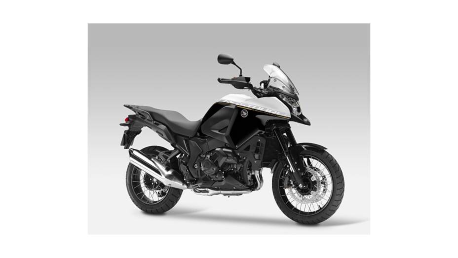 Honda VFR1200X Crosstourer | <a href="https://gutenberg.quatrorodas.abril.com.br/moto/noticias/confira-novidades-salao-milao-2014-812658.shtml" rel="migration">Leia mais</a>