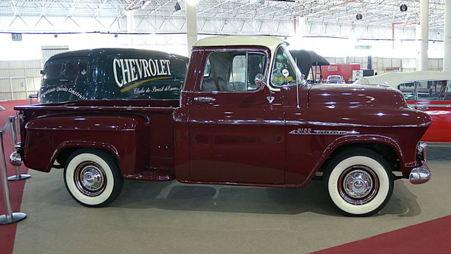 O modelo deu início à tradição da marca em picapes no Brasil O modelo deu início à tradição da marca em picapes no Brasil