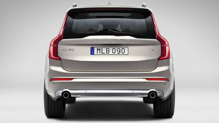 Traseira do XC90 lembra o modelo anterior | <a href="https://gutenberg.quatrorodas.abril.com.br/carros/lancamentos/volvo-xc90-797953.shtml" rel="migration">Leia mais</a> Traseira do XC90 lembra o modelo anterior | <a href="https://gutenberg.quatrorodas.abril.com.br/carros/lancamentos/volvo-xc90-797953.shtml" rel="migration">Leia mais</a>