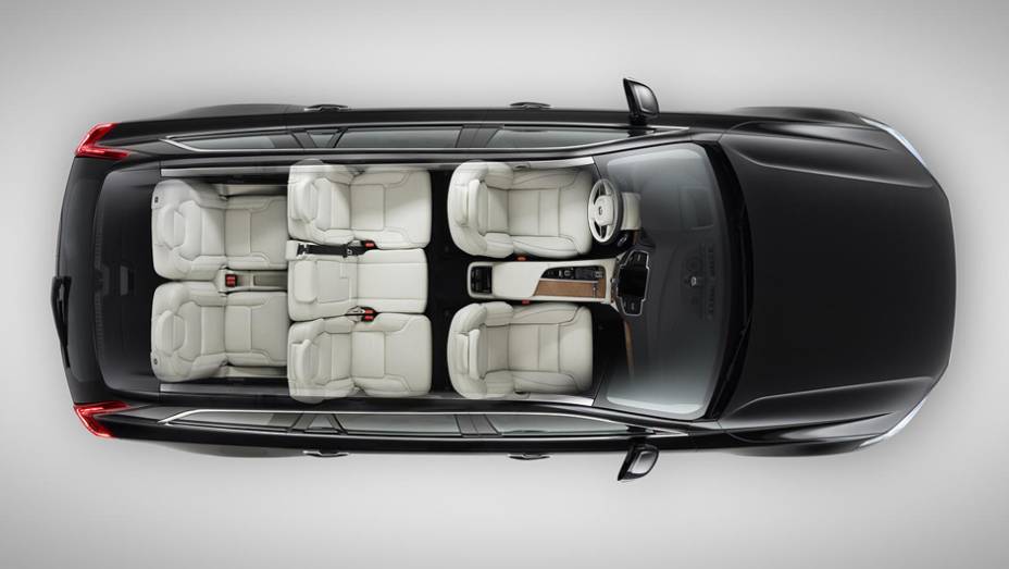 Interior comporta até sete pessoas, distribuídas em três fileiras de bancos | <a href="https://gutenberg.quatrorodas.abril.com.br/carros/lancamentos/volvo-xc90-797953.shtml" rel="migration">Leia mais</a> Interior comporta até sete pessoas, distribuídas em três fileiras de bancos | <a href="https://gutenberg.quatrorodas.abril.com.br/carros/lancamentos/volvo-xc90-797953.shtml" rel="migration">Leia mais</a>