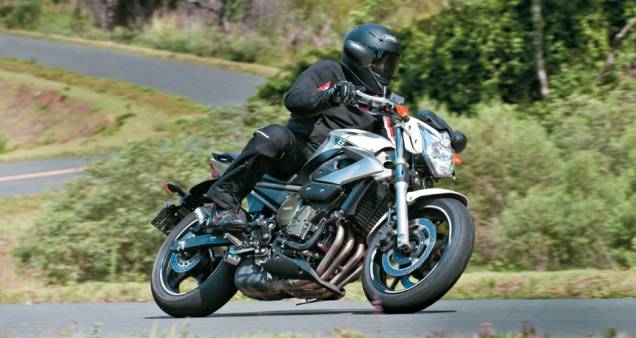 "Clean", a XJ6 tem estilo e bom equilíbrio "Clean", a XJ6 tem estilo e bom equilíbrio