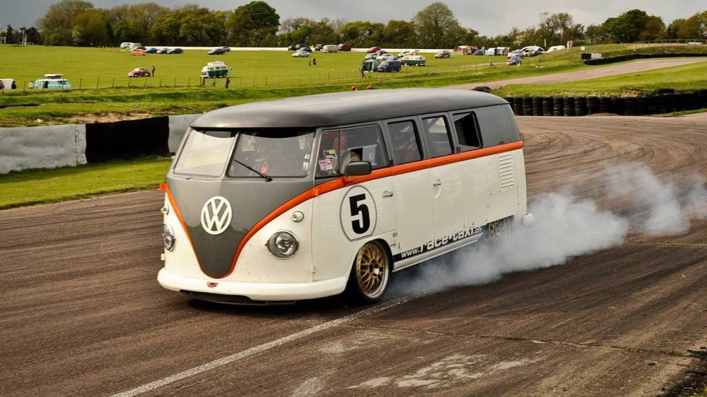 Kombi Race Taxi Kombi Race Taxi derrapando