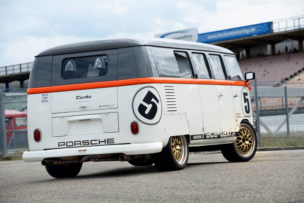 Race Taxi FB1: uma Kombi com motor Porsche biturbo de 540 cv