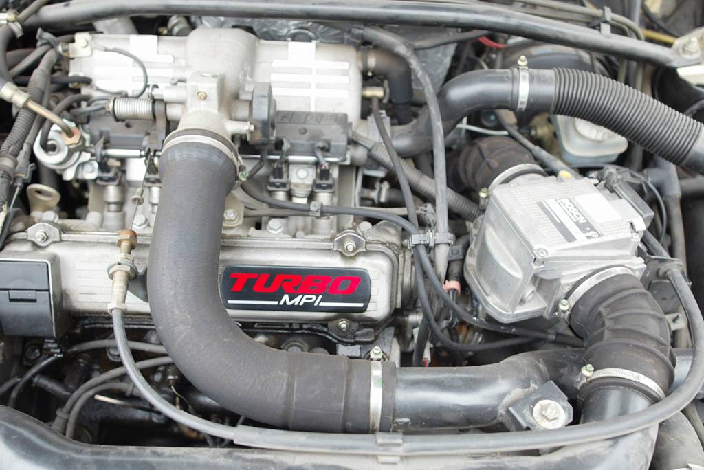 Fiat Uno Turbo Motor 1.4 turbo produzia 114 cv e 17 mkgf
