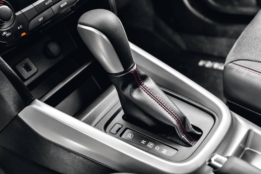 Suzuki Vitara Câmbio automático tem trocas suaves e reduz marchas rapidamente se necessário