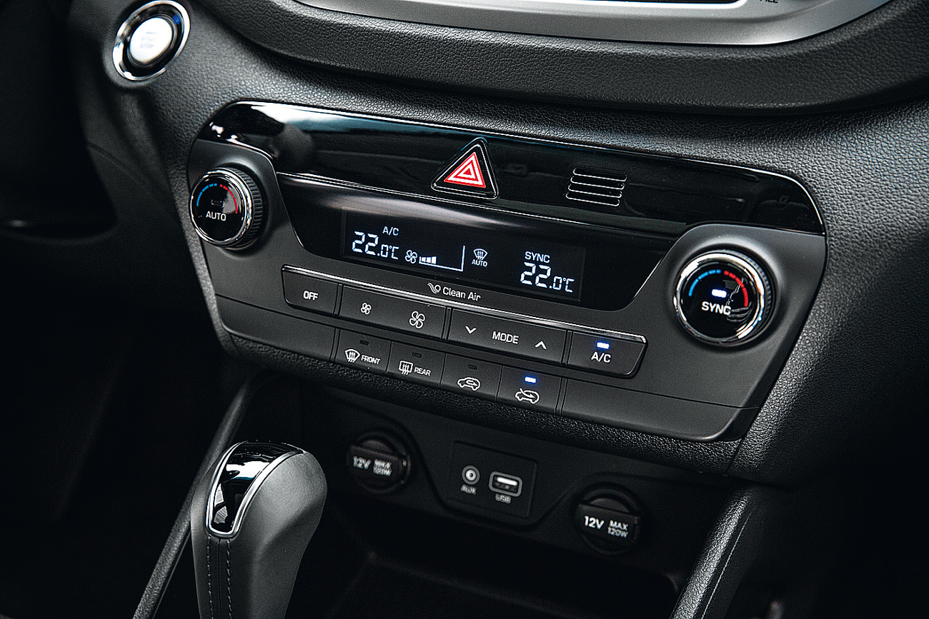 Ar-condicionado &eacute; digital com duas zonas em todas as vers&otilde;es