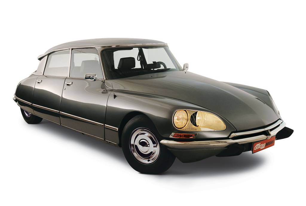 Clássico: Citroën DS parecia obra de ficção nos anos 1950
