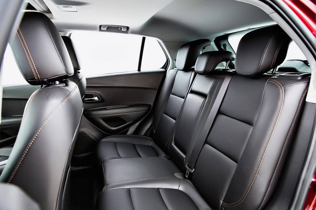Chevrolet Tracker Banco traseiro corre e ainda pode ser rebatido