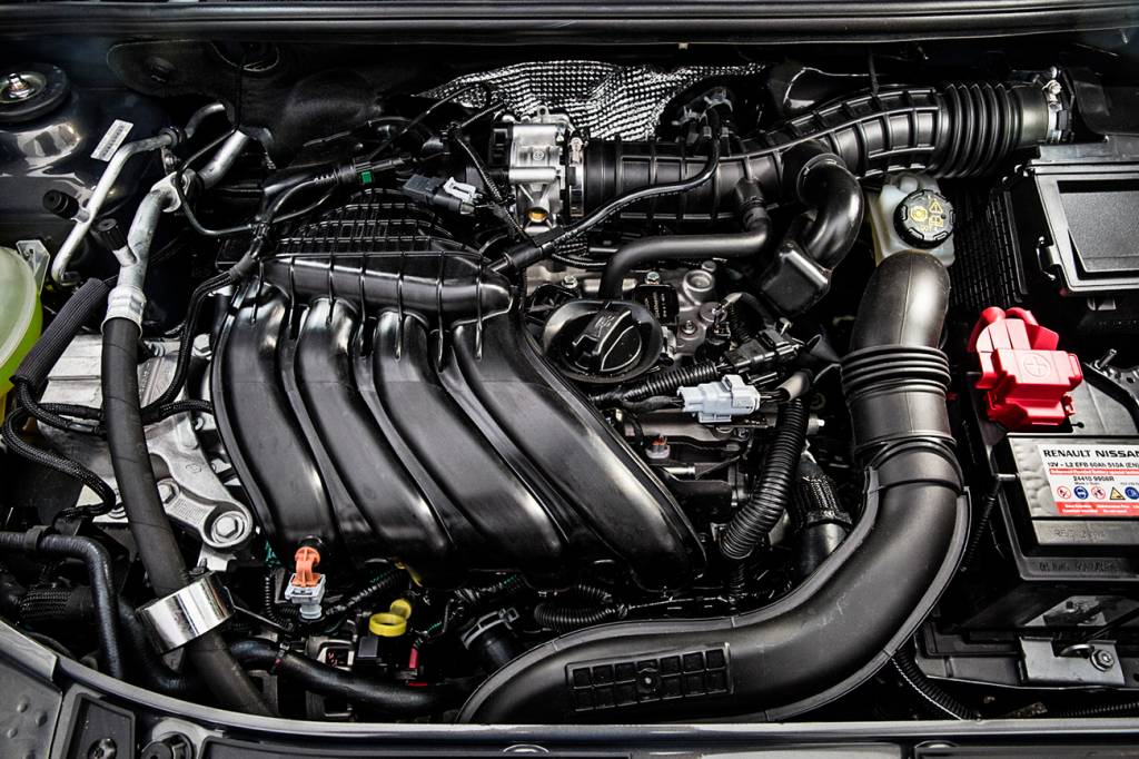 Renault Logan Dynamique 1.6 SCe Novo motor 1.6 16V SCe rende até 118 cv e 16 mkgf