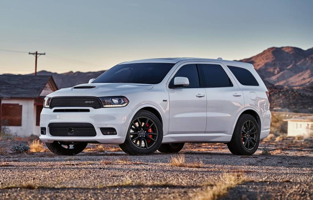 Dodge Durango SRT Dodge Durango SRT na poisção 3x4 de frente
