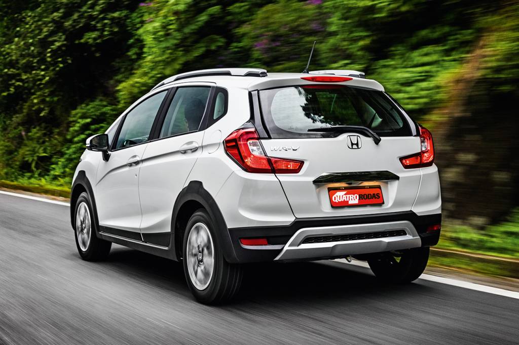 Honda WR-V Lanterna com extensão horizontal lembra a do Citroën C3