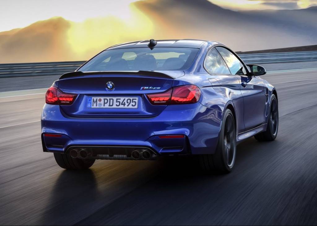 BMW M4 CS 4