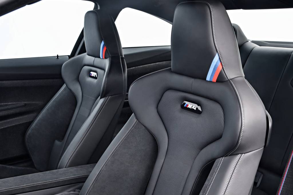 BMW M4 CS 9
