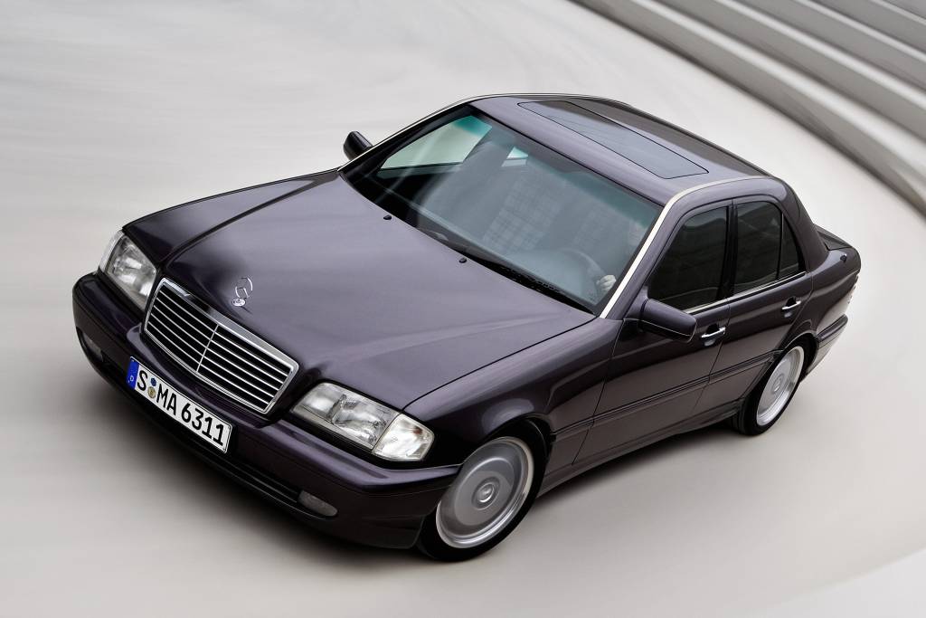 Mercedes-Benz Classic auf der Techno Classica 2017: Sportlichkeit als Markengen trifft Dienstleistungskompetenz