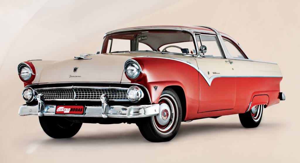 Ford Crown Victoria O Crown Victoria 1955 trazia para-brisa envolvente